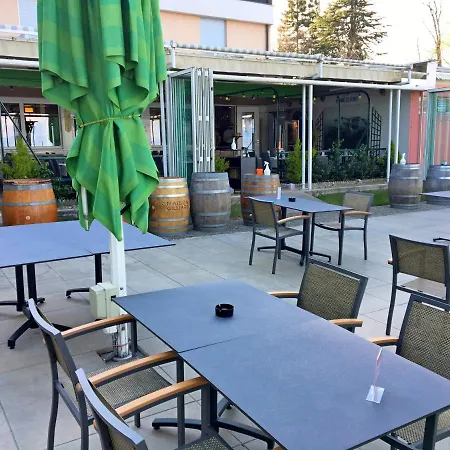 德拉普拉格餐厅酒店 酒店